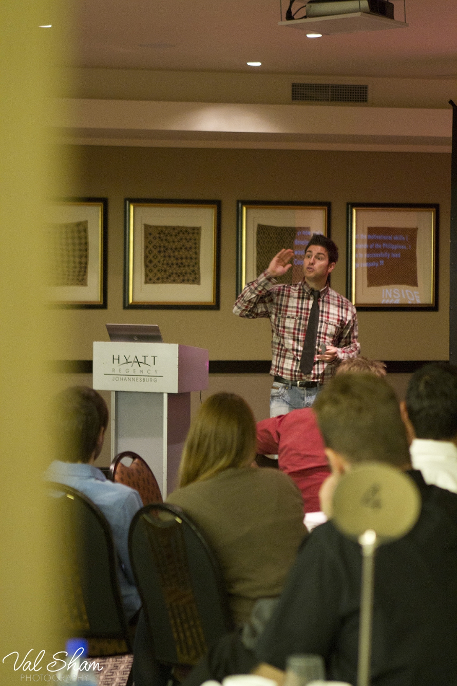 Val Sham Photography_Book-review_018